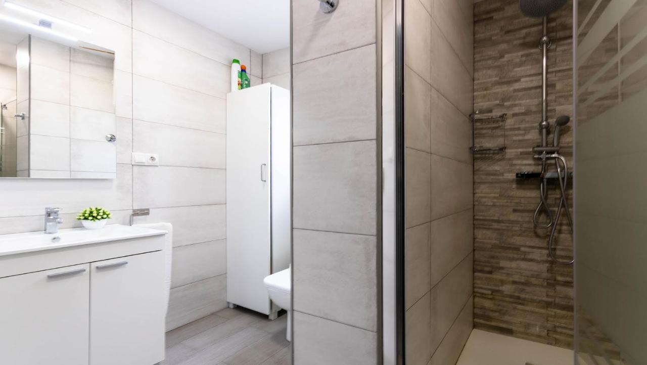 Apartamento Santa Justa Seville Ngoại thất bức ảnh
